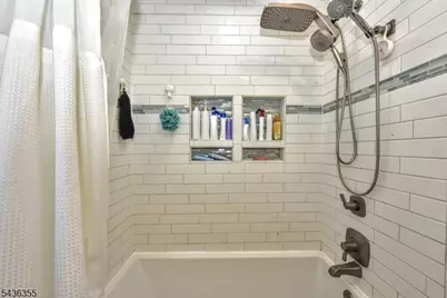 202 Lake Shore Dr, Parsippany, NJ 07034 - Photo 9