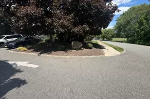 10 Parkside Ct, Wayne Twp., NJ 07470 - Photo 5