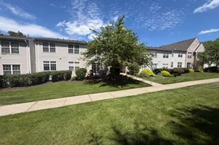 10 Parkside Ct, Wayne, NJ 07470 - Photo 1