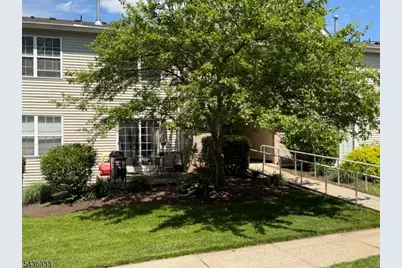 10 Parkside Ct, Wayne Twp., NJ 07470 - Photo 3