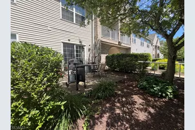 10 Parkside Ct, Wayne, NJ 07470 - Photo 3