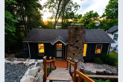 83 Hilltop Trl, Sparta Township, NJ 07871 - Photo 3