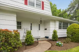 7 Syme Ave, West Orange Township, NJ 07052 - Photo 9