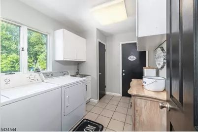 4 Campbell Dr, Hardyston Township, NJ 07419 - Photo 21