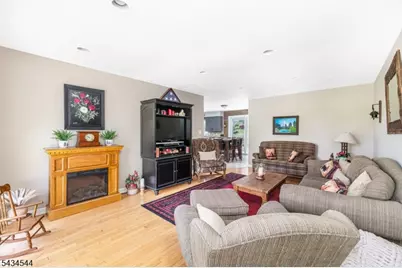 4 Campbell Dr, Hardyston Township, NJ 07419 - Photo 19