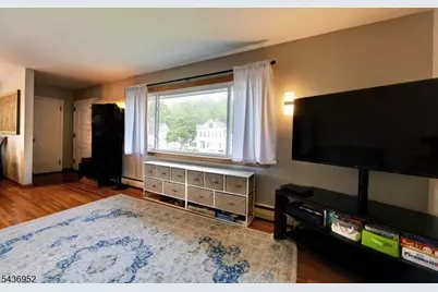 156 Little Falls Rd, Cedar Grove, NJ 07009 - Photo 5