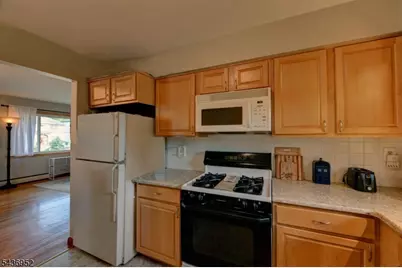 156 Little Falls Rd, Cedar Grove, NJ 07009 - Photo 9