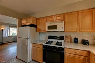 156 Little Falls Rd, Cedar Grove, NJ 07009 - Photo 9