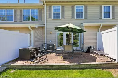 79 Chelsea Ct, Franklin Township, NJ 08823 - Photo 25