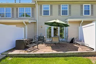 79 Chelsea Ct, Franklin Township, NJ 08823 - Photo 25