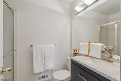 79 Chelsea Ct, Franklin Township, NJ 08823 - Photo 17