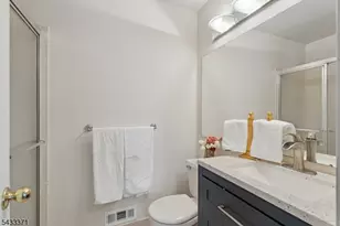 79 Chelsea Ct, Franklin Township, NJ 08823 - Photo 17