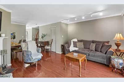 79 Chelsea Ct, Franklin Township, NJ 08823 - Photo 7