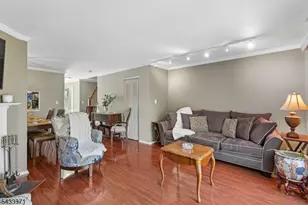 79 Chelsea Ct, Franklin Township, NJ 08823 - Photo 7