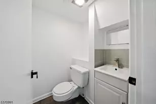 34 North St, Bloomsbury, NJ 08804 - Photo 9
