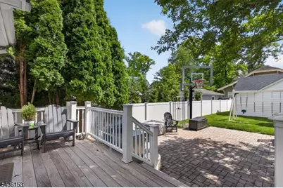 617 Lawrence Ave, Westfield, NJ 07090 - Photo 39