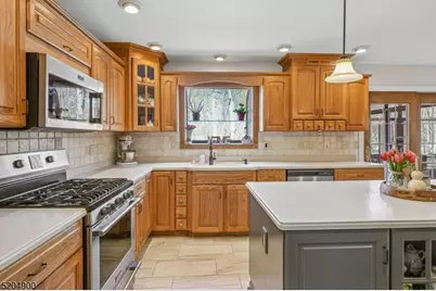 31 Branko Rd, Berkeley Heights Township, NJ 07922 - Photo 7