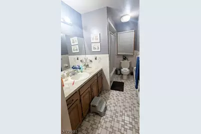33 William St, Wallington, NJ 07057 - Photo 9