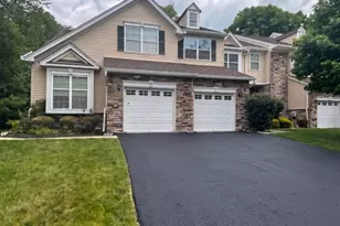 39 Lamerson Cir, Mount Olive, NJ 07828 - Photo 1