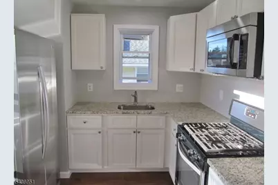 281 S Washington Ave #2, Dunellen, NJ 08812 - Photo 1