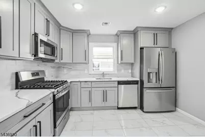 531 Livingston St, Elizabeth, NJ 07206 - Photo 17