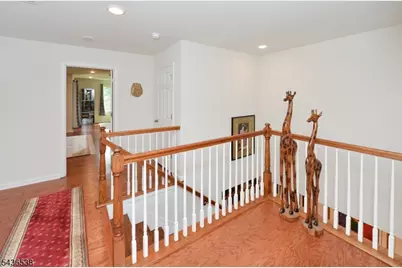 27 Winfield Dr, Woodcliff Lake, NJ 07677 - Photo 9