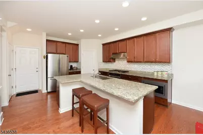 27 Winfield Dr, Woodcliff Lake, NJ 07677 - Photo 5