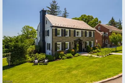 41 Crestwood Dr, Maplewood Twp., NJ 07040 - Photo 3