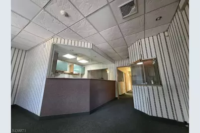 1815 Summit Ave, Union City, NJ 07087 - Photo 17