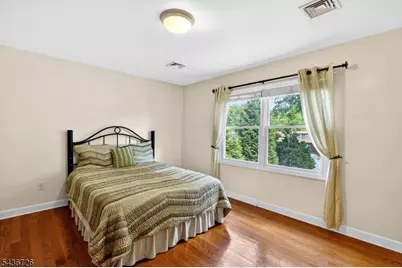 37 Hall Dr, Clark Township, NJ 07066 - Photo 27
