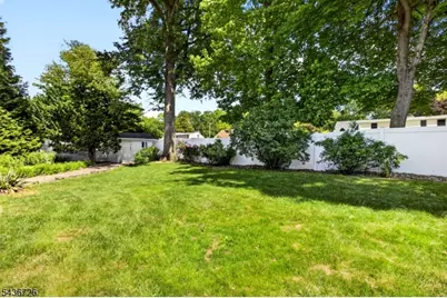 37 Hall Dr, Clark Township, NJ 07066 - Photo 39