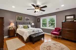 37 Hall Dr, Clark Township, NJ 07066 - Photo 23
