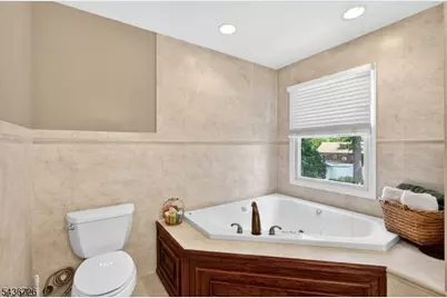 37 Hall Dr, Clark Township, NJ 07066 - Photo 25