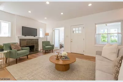 42 Wayne Ave, East Orange, NJ 07018 - Photo 7
