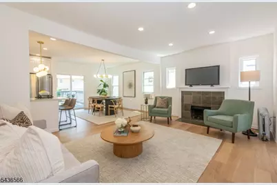 42 Wayne Ave, East Orange, NJ 07018 - Photo 5