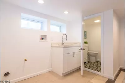 42 Wayne Ave, East Orange, NJ 07018 - Photo 29