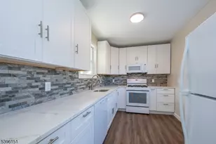 238 Van Ave, Pompton Lakes, NJ 07442 - Photo 15