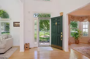 14 Old Warson Ct, Montgomery Township, NJ 08558 - Photo 5