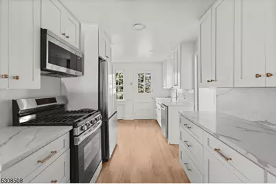 154 N Franklin Tpke, Ho Ho Kus, NJ 07423 - Photo 7