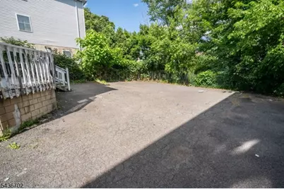 84 Farley Ave, Newark, NJ 07108 - Photo 35