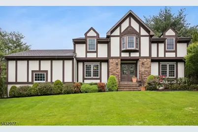 15 Bourbon St, Wayne Twp., NJ 07470 - Photo 1