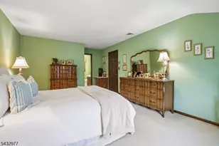 15 Bourbon St, Wayne Twp., NJ 07470 - Photo 17