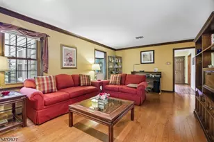 15 Bourbon St, Wayne Twp., NJ 07470 - Photo 13