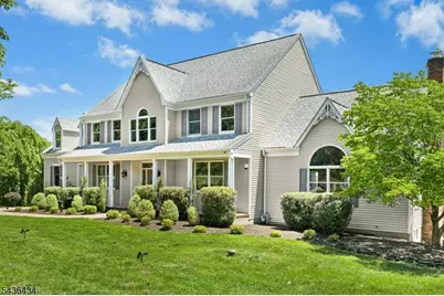 10 Red Robin Way, Raritan Township, NJ 08822 - Photo 3