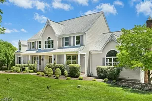 10 Red Robin Way, Raritan Township, NJ 08822 - Photo 3