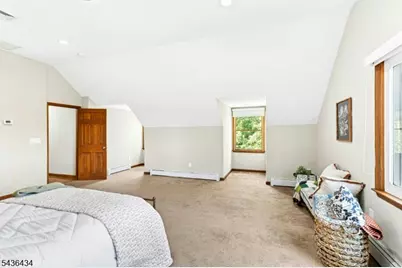 10 Red Robin Way, Raritan Township, NJ 08822 - Photo 31