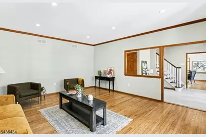 10 Red Robin Way, Raritan Township, NJ 08822 - Photo 9