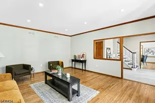 10 Red Robin Way, Raritan Township, NJ 08822 - Photo 9