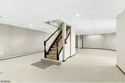 10 Red Robin Way, Raritan Township, NJ 08822 - Photo 37
