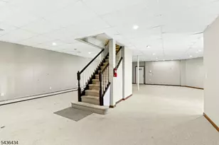 10 Red Robin Way, Raritan Township, NJ 08822 - Photo 37